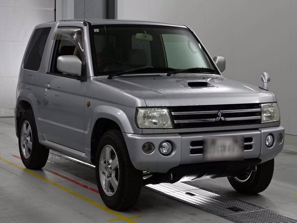 MITSUBISHI PAJERO MINI