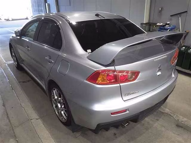 MITSUBISHI LANCER EVOLUTION