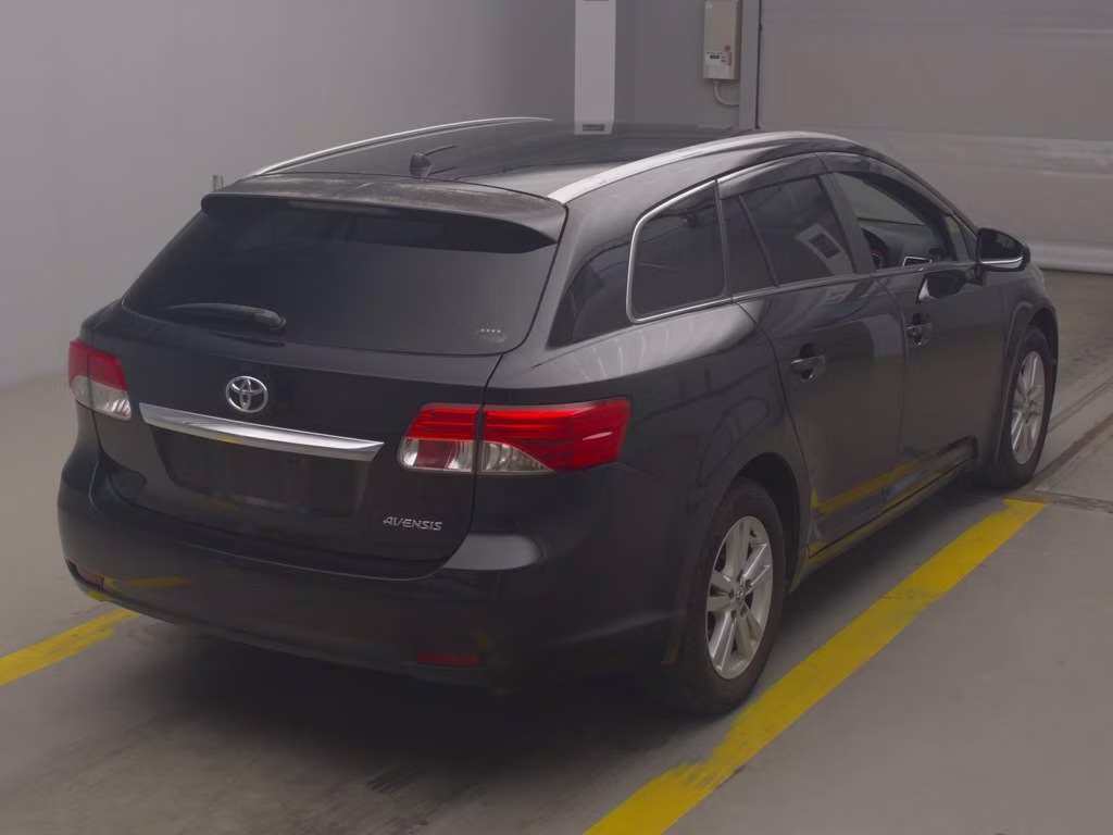 TOYOTA AVENSIS