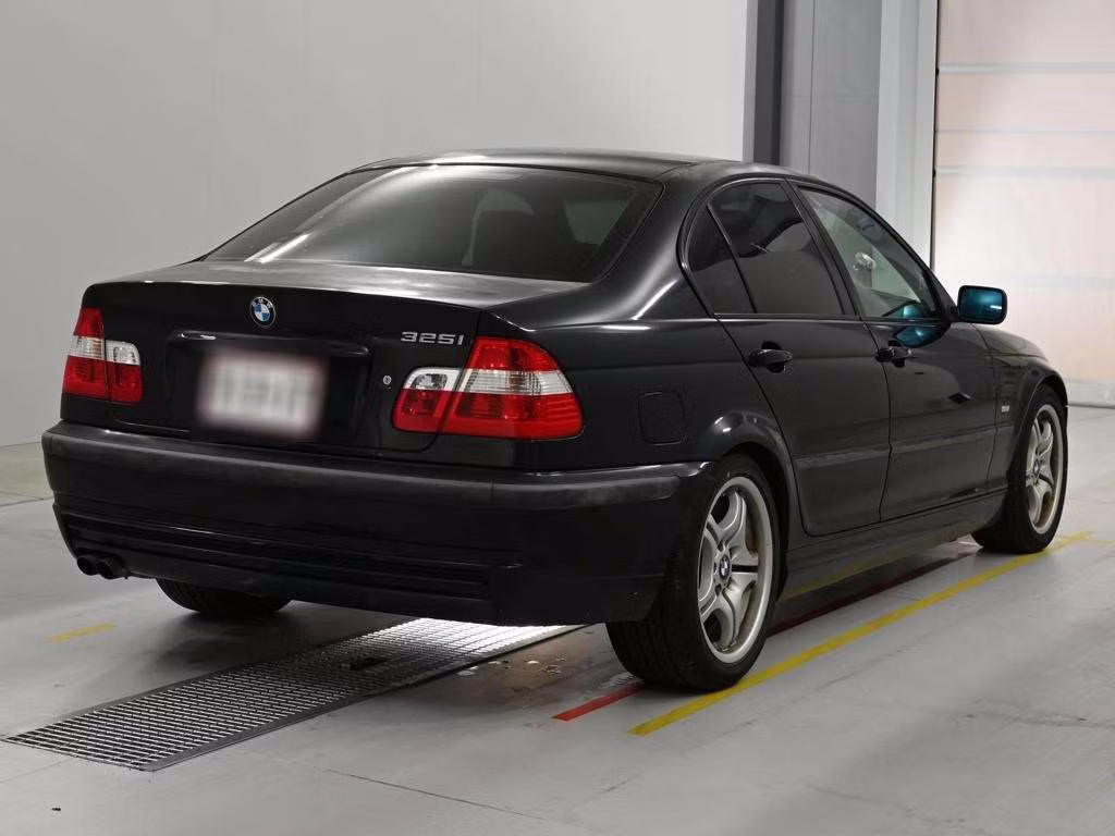 BMW 3-SERIES