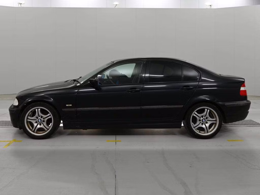 BMW 3-SERIES
