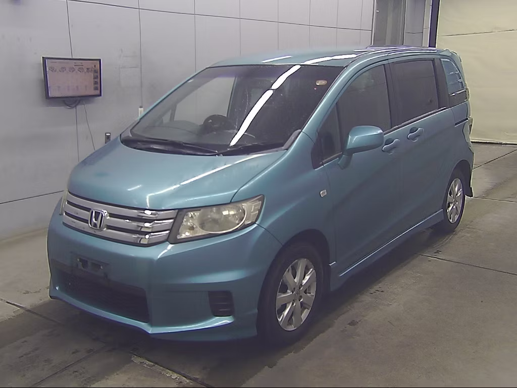HONDA FREED SPIKE