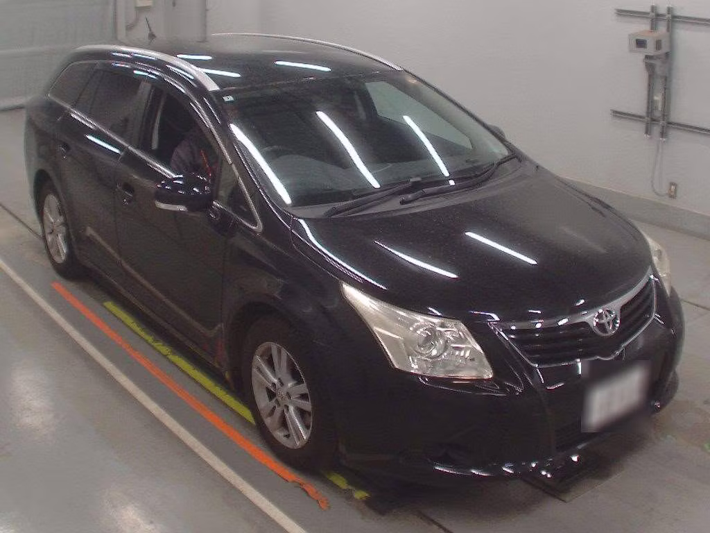 TOYOTA AVENSIS