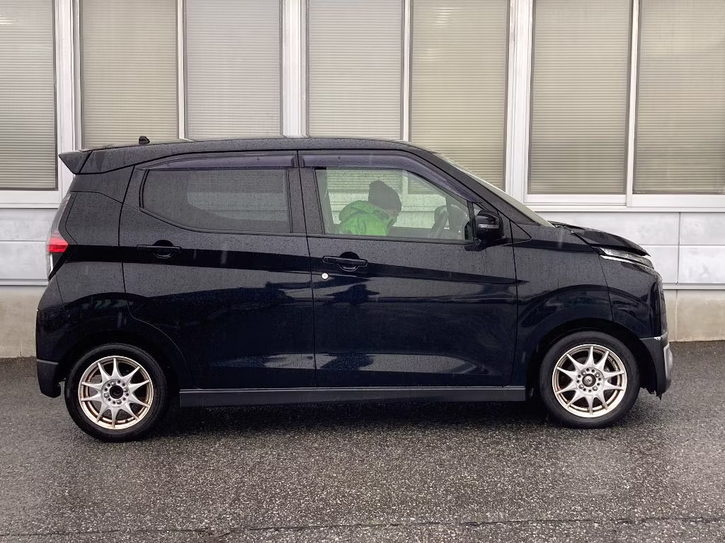 MITSUBISHI EK X