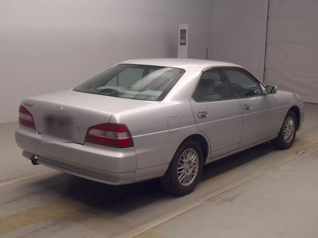 NISSAN LAUREL