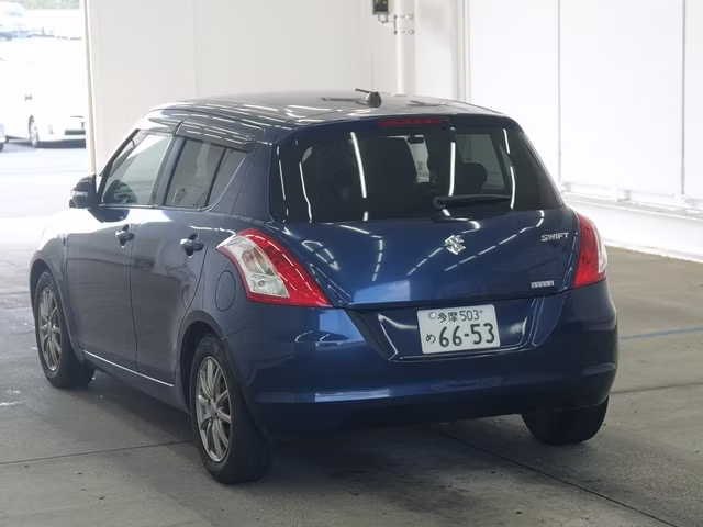 SUZUKI SWIFT