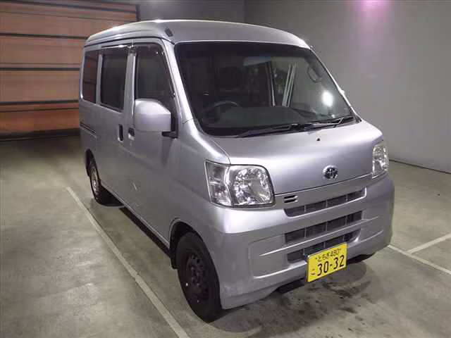 TOYOTA PIXIS VAN