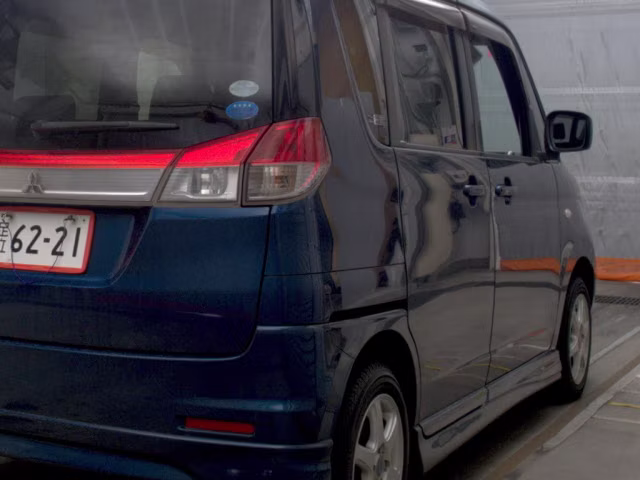 MITSUBISHI DELICA D:2