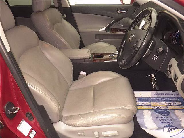 LEXUS IS250
