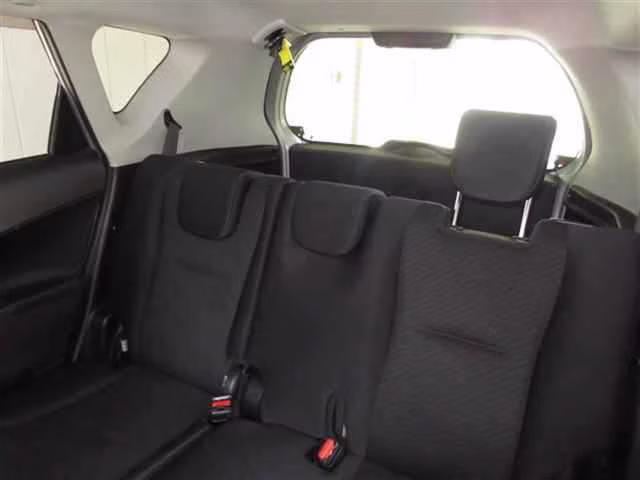SUBARU TREZIA