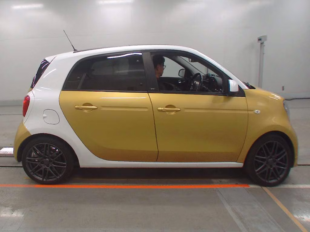 SMART FORFOUR