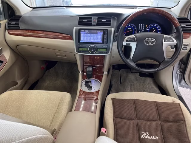 TOYOTA PREMIO