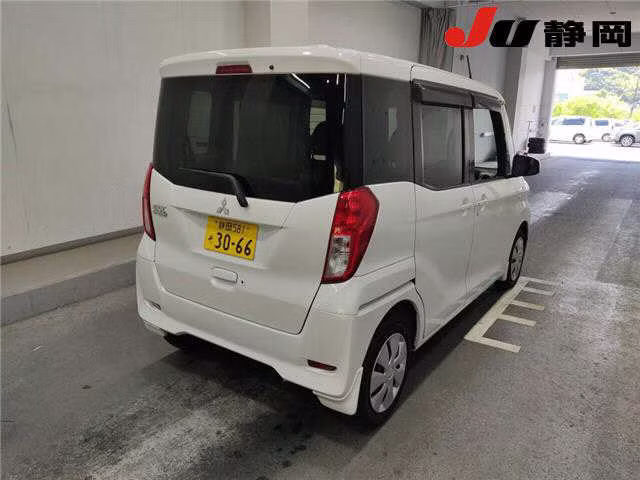 MITSUBISHI EK SPACE