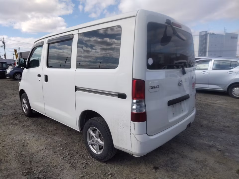 TOYOTA TOWN ACE