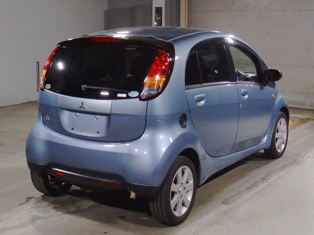 MITSUBISHI I