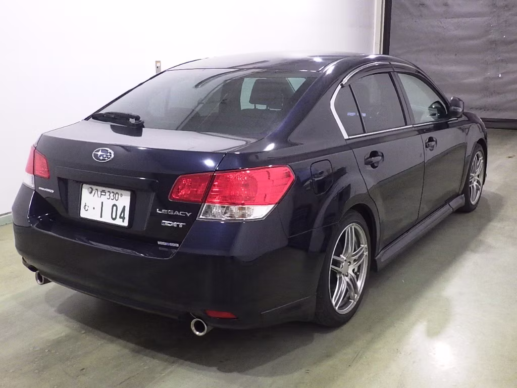 SUBARU LEGACY B4