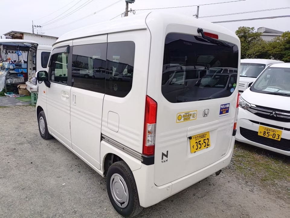 HONDA N-VAN