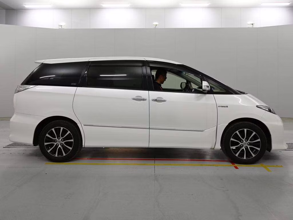 TOYOTA ESTIMA