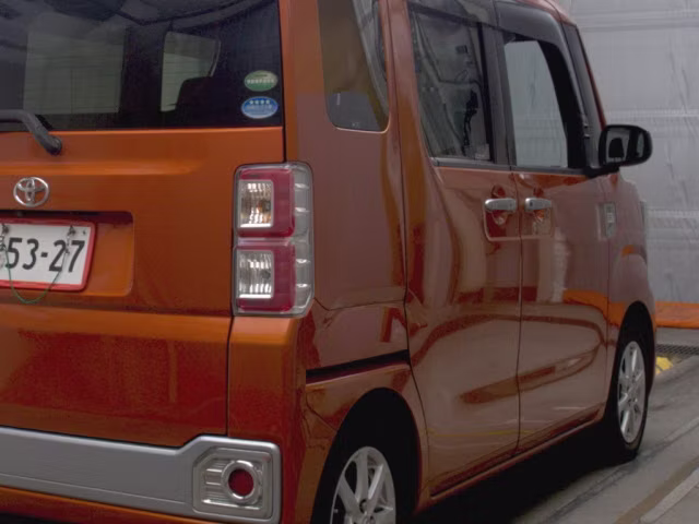TOYOTA PIXIS MEGA
