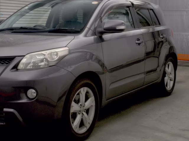 TOYOTA IST