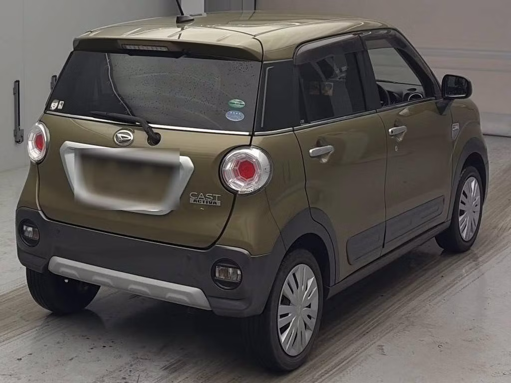 DAIHATSU CAST