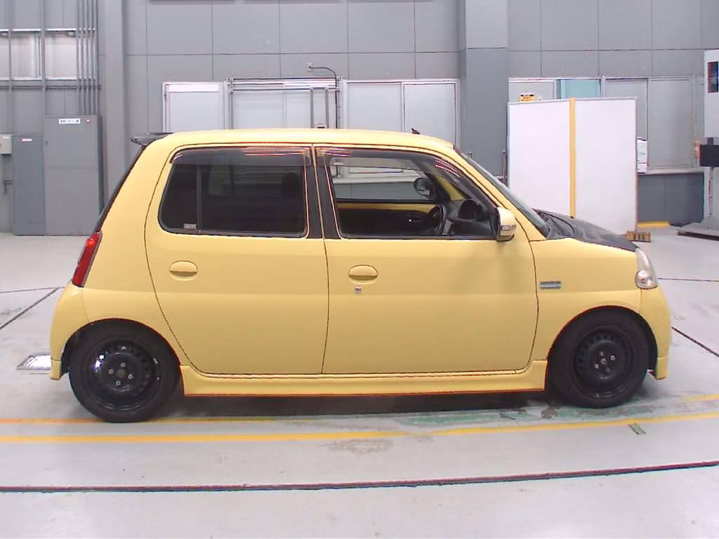 DAIHATSU ESSE