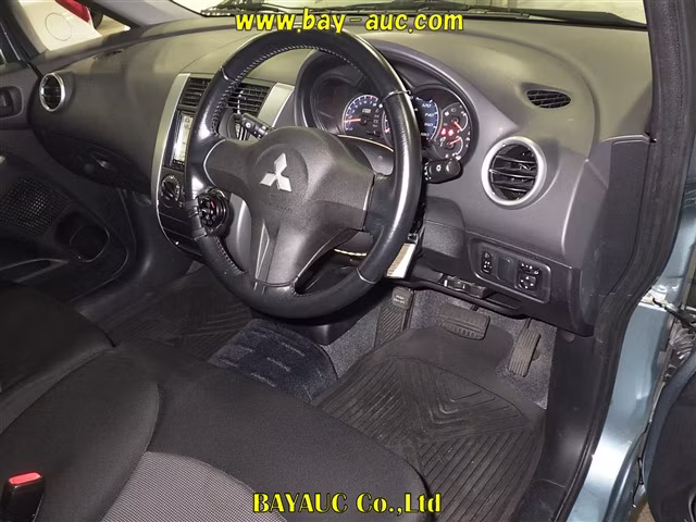 MITSUBISHI COLT PLUS