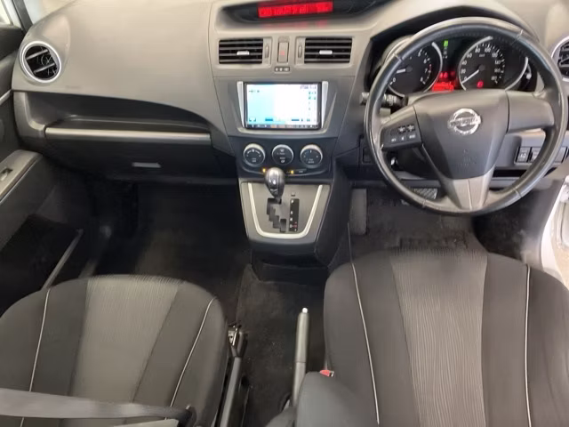 NISSAN LAFESTA