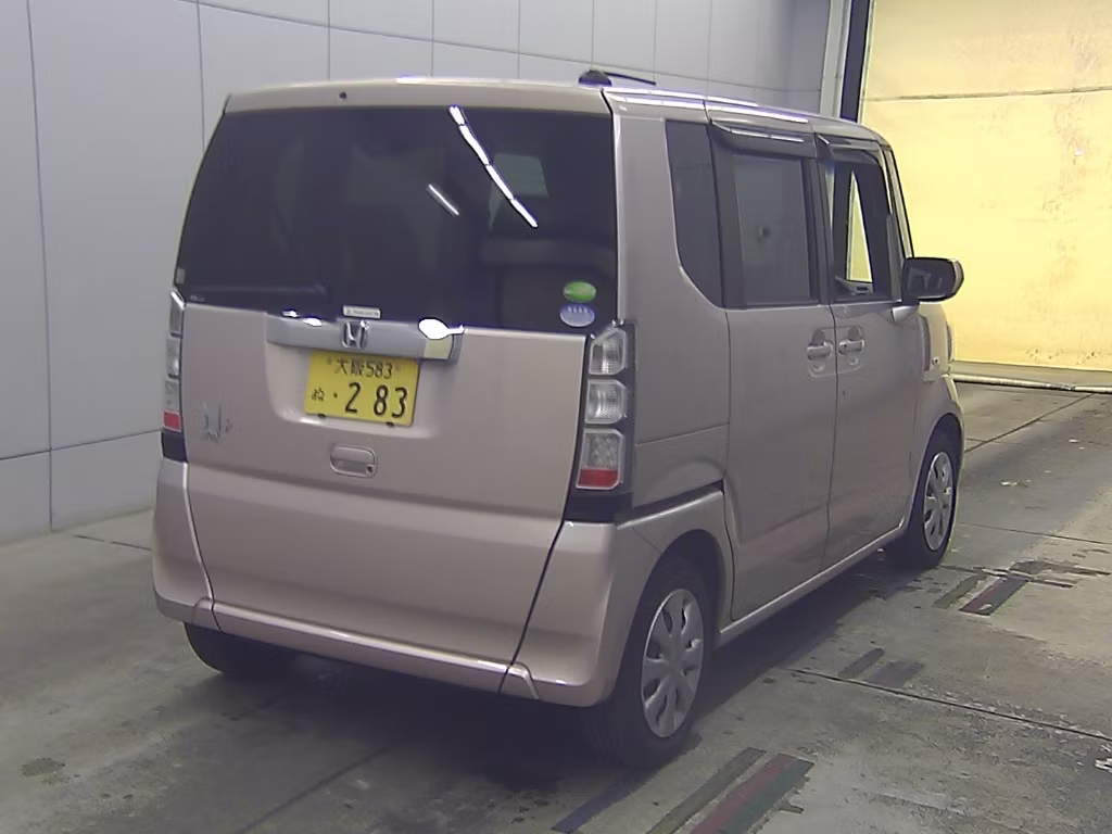 HONDA N-BOX+
