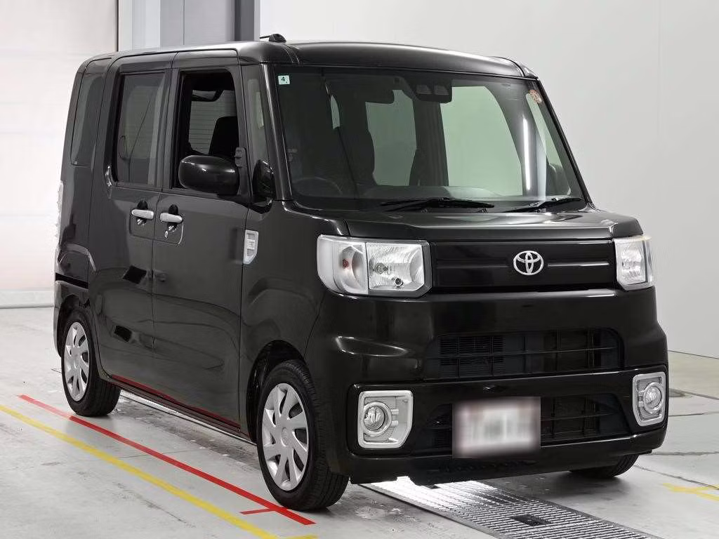TOYOTA PIXIS MEGA