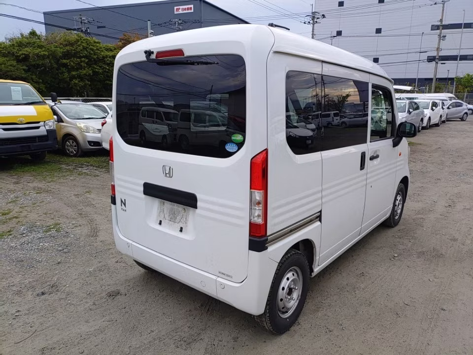 HONDA N-VAN