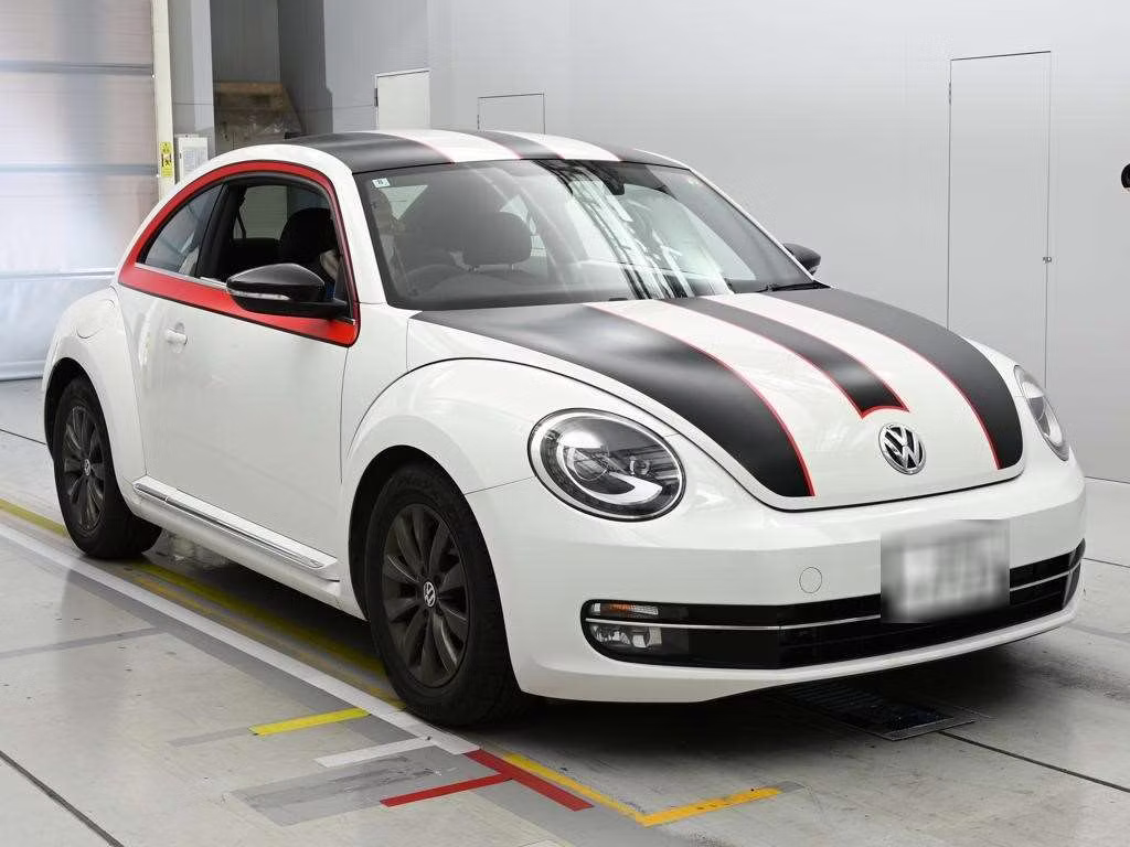 VOLKSWAGEN BEETLE