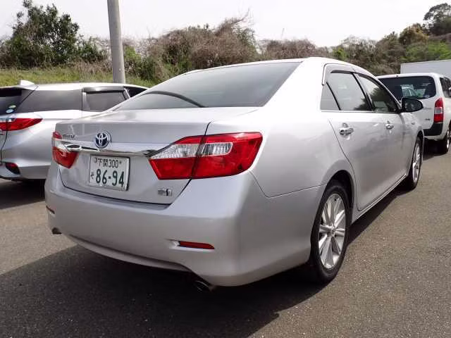 TOYOTA CAMRY