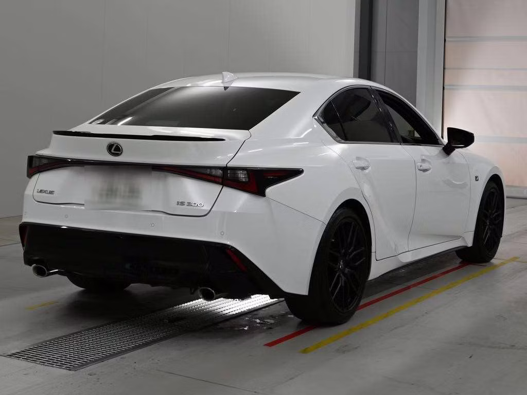 LEXUS IS300
