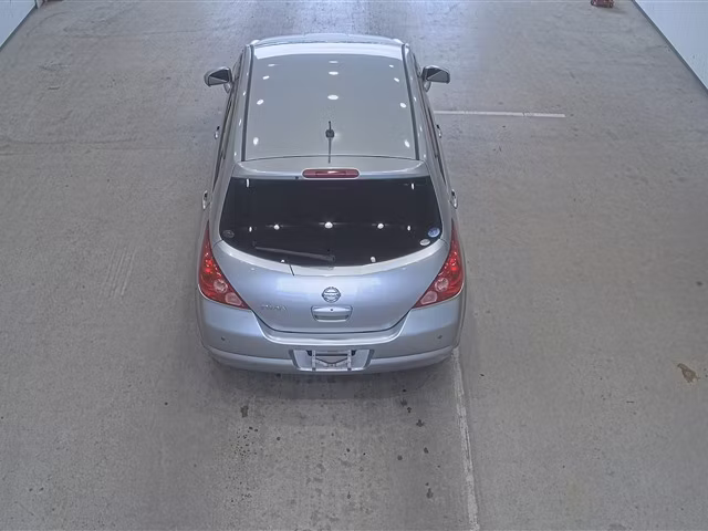 NISSAN TIIDA