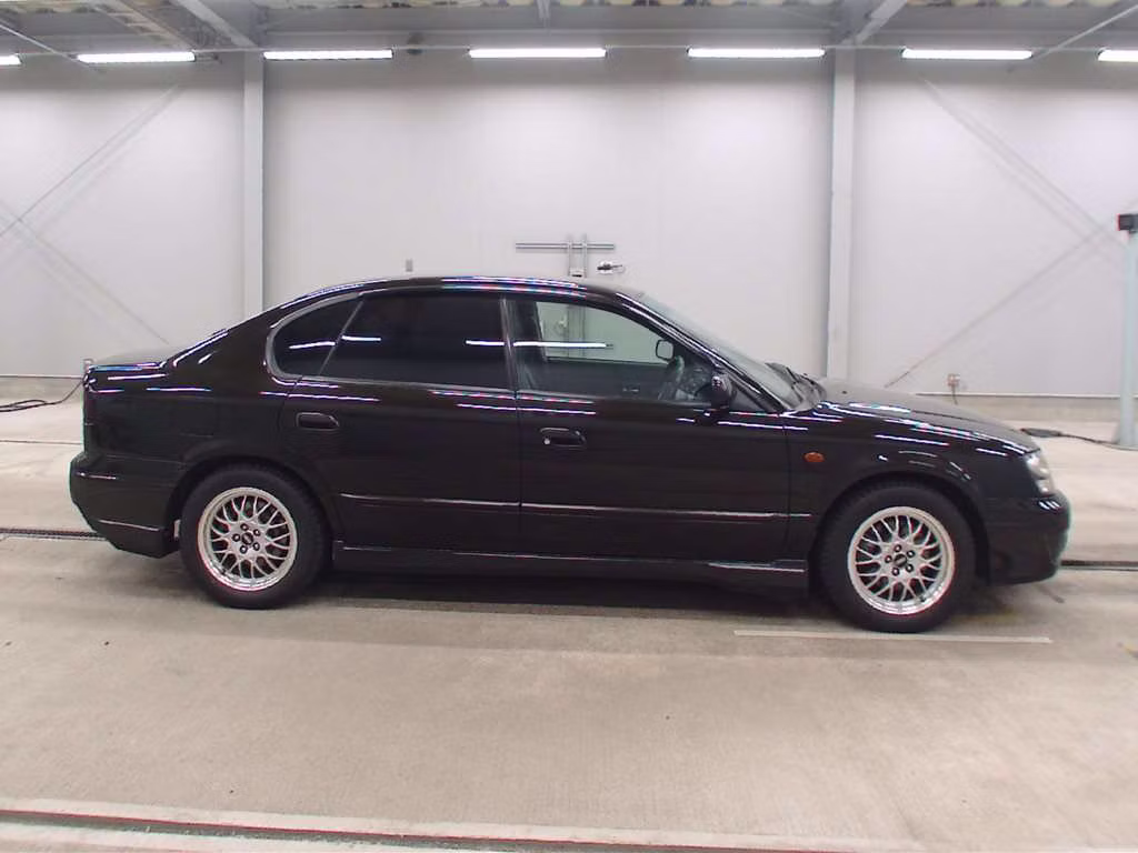 SUBARU LEGACY B4
