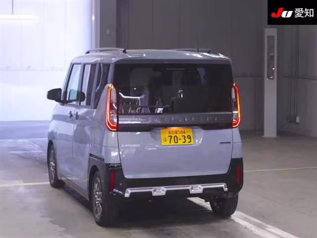 MITSUBISHI DELICA MINI