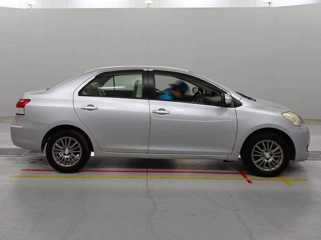 TOYOTA BELTA