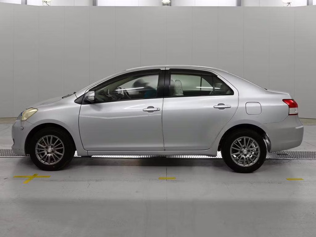 TOYOTA BELTA