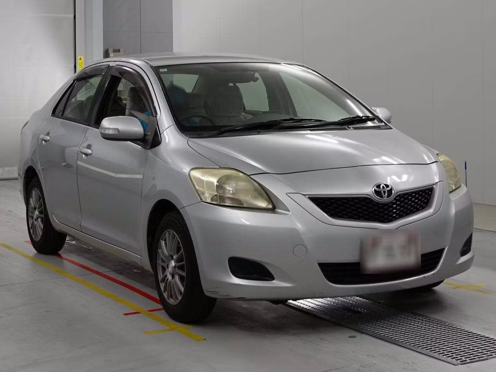 TOYOTA BELTA