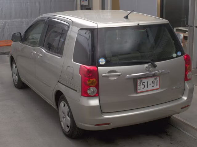 TOYOTA RAUM