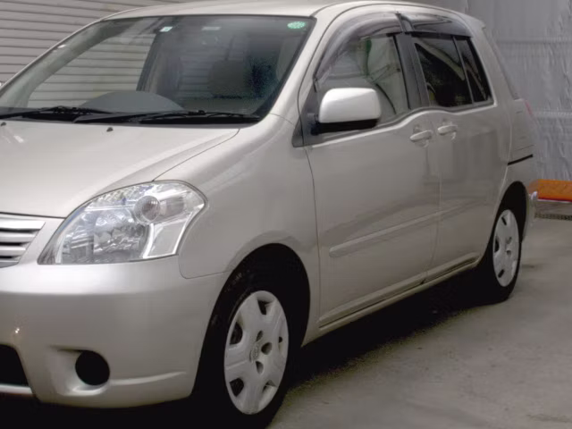 TOYOTA RAUM