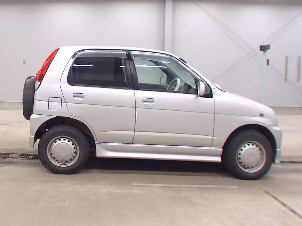 DAIHATSU TERIOS KID