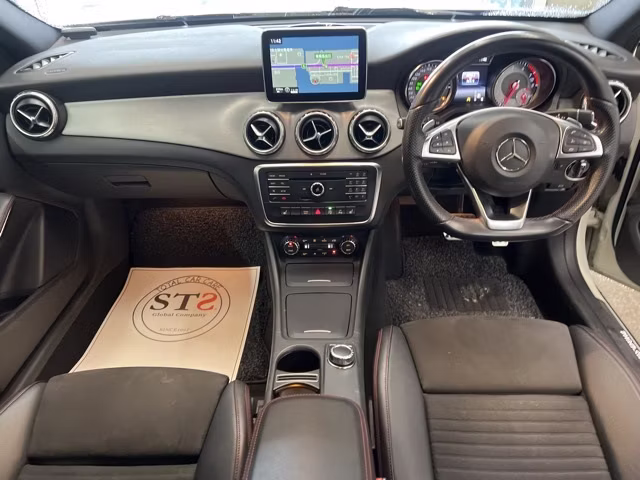 MERCEDES-BENZ GLA-CLASS