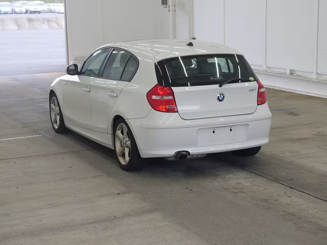 BMW 1-SERIES