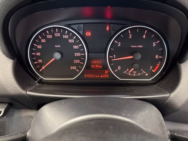BMW 1-SERIES