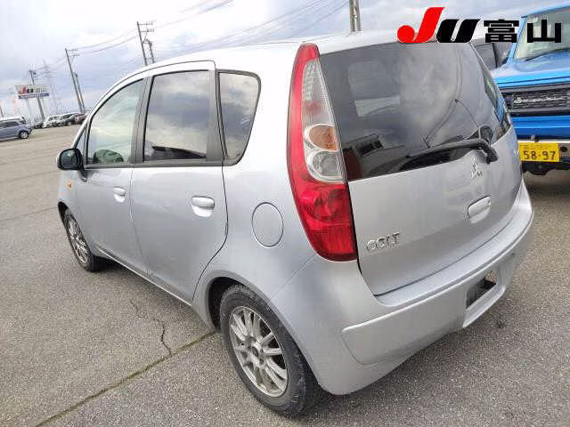 MITSUBISHI COLT