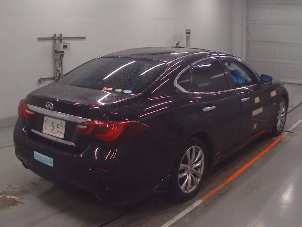 NISSAN FUGA