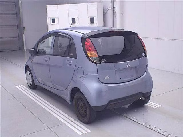 MITSUBISHI I