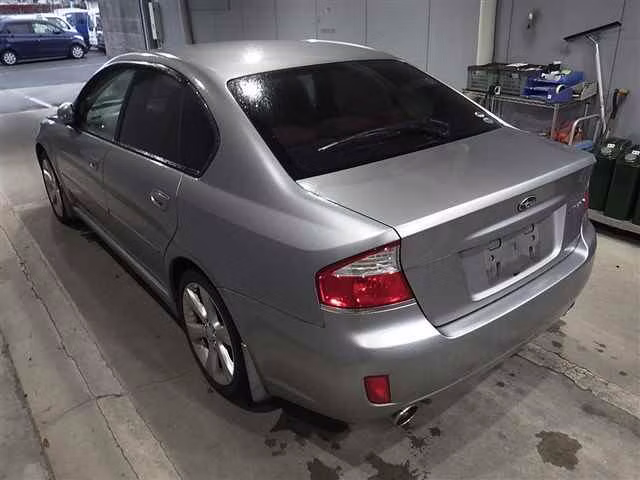 SUBARU LEGACY B4